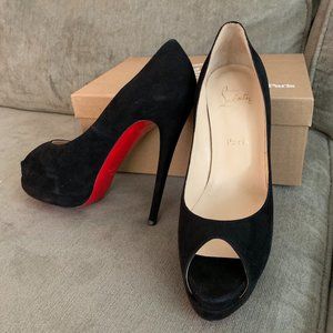 *BRAND NEW* C. Louboutin Palais Royale Suede Shoes in 40